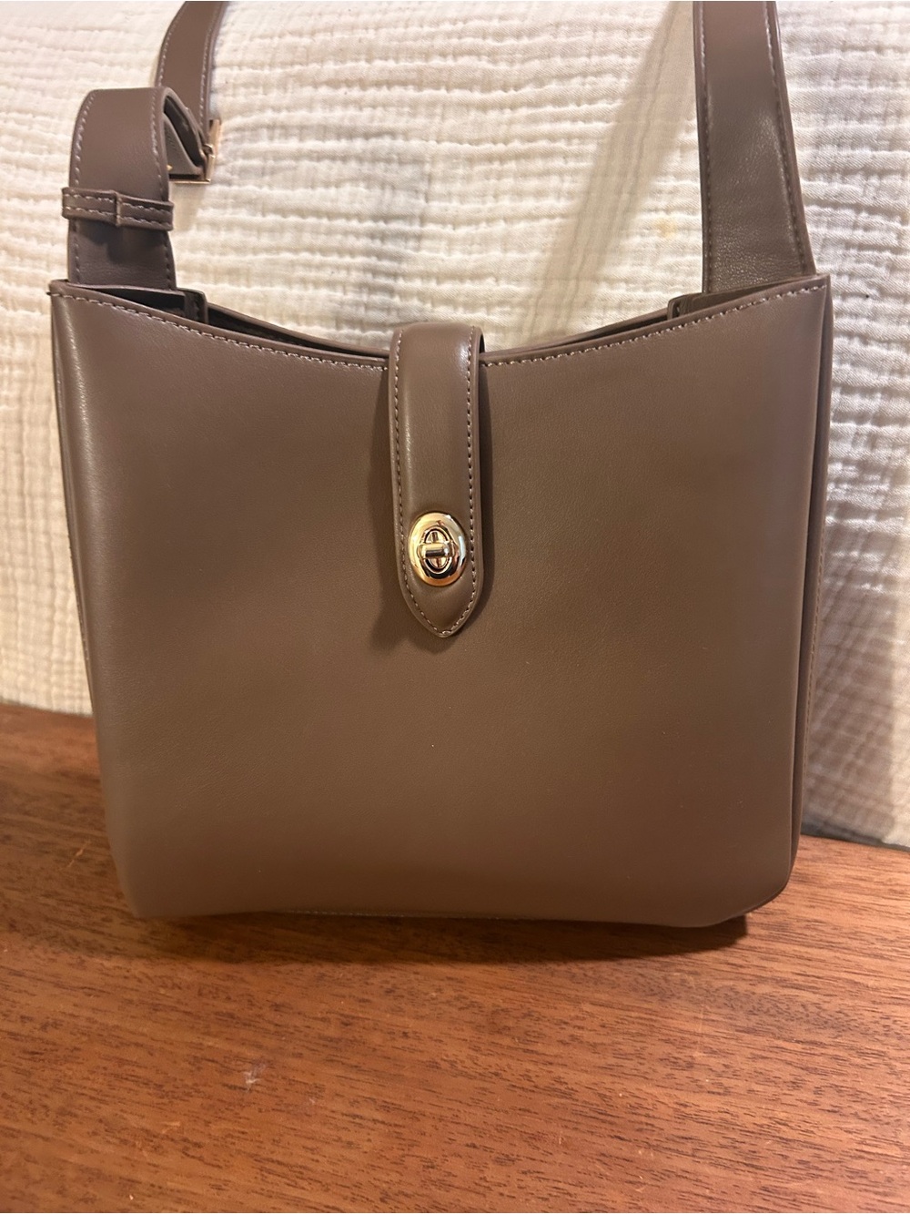Bucket bag - Picture 2 of 7